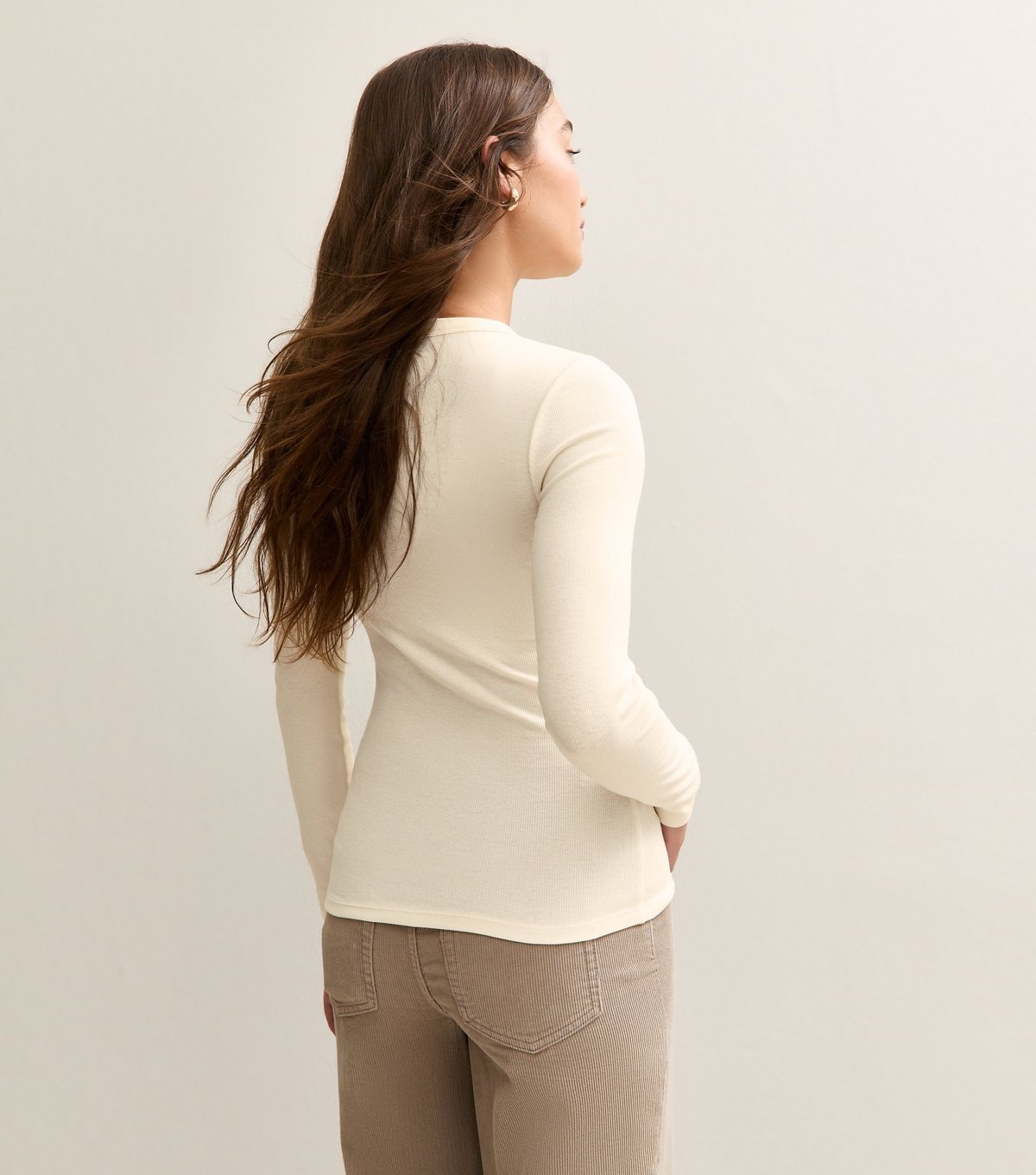 New Look Women's Off White Long Sleeve Ribbed Crew Neck Top New Look - 4