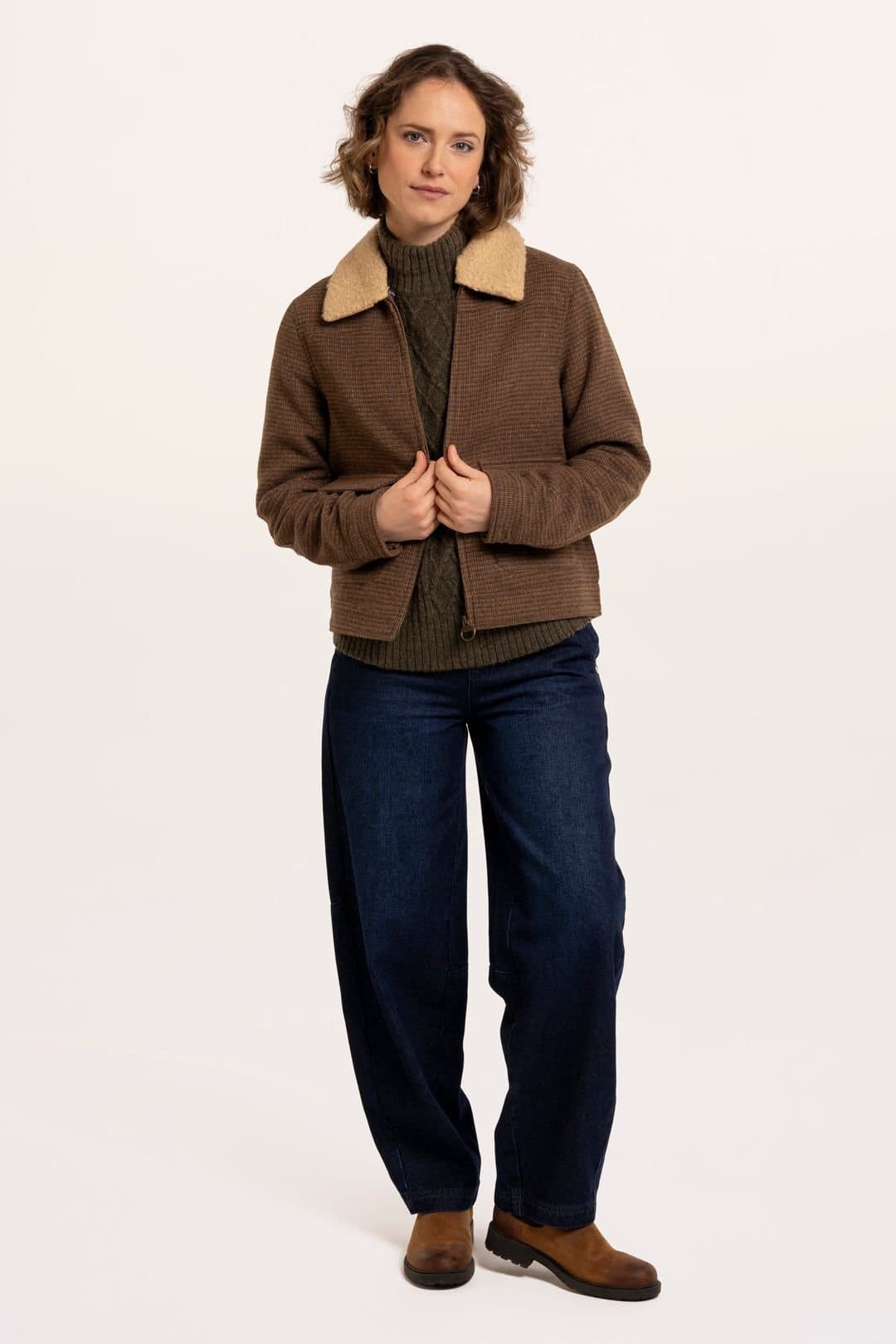 Brakeburn Brakeburn Women's Hemlock Faux Fur Collar Textured Coat in Brown