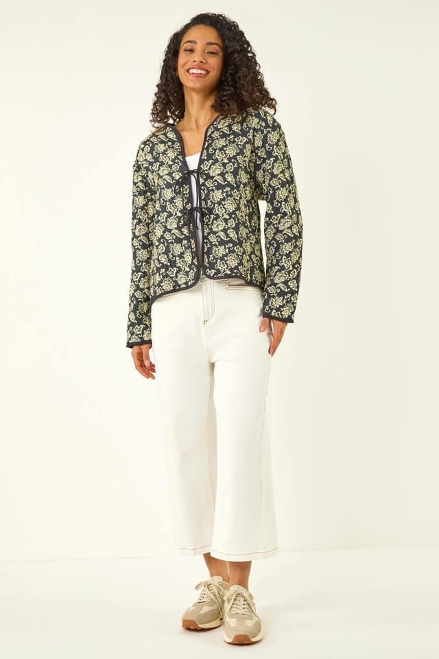 Dusk Dusk Women's Reversible Printed Quilted Jacket in Black - 2