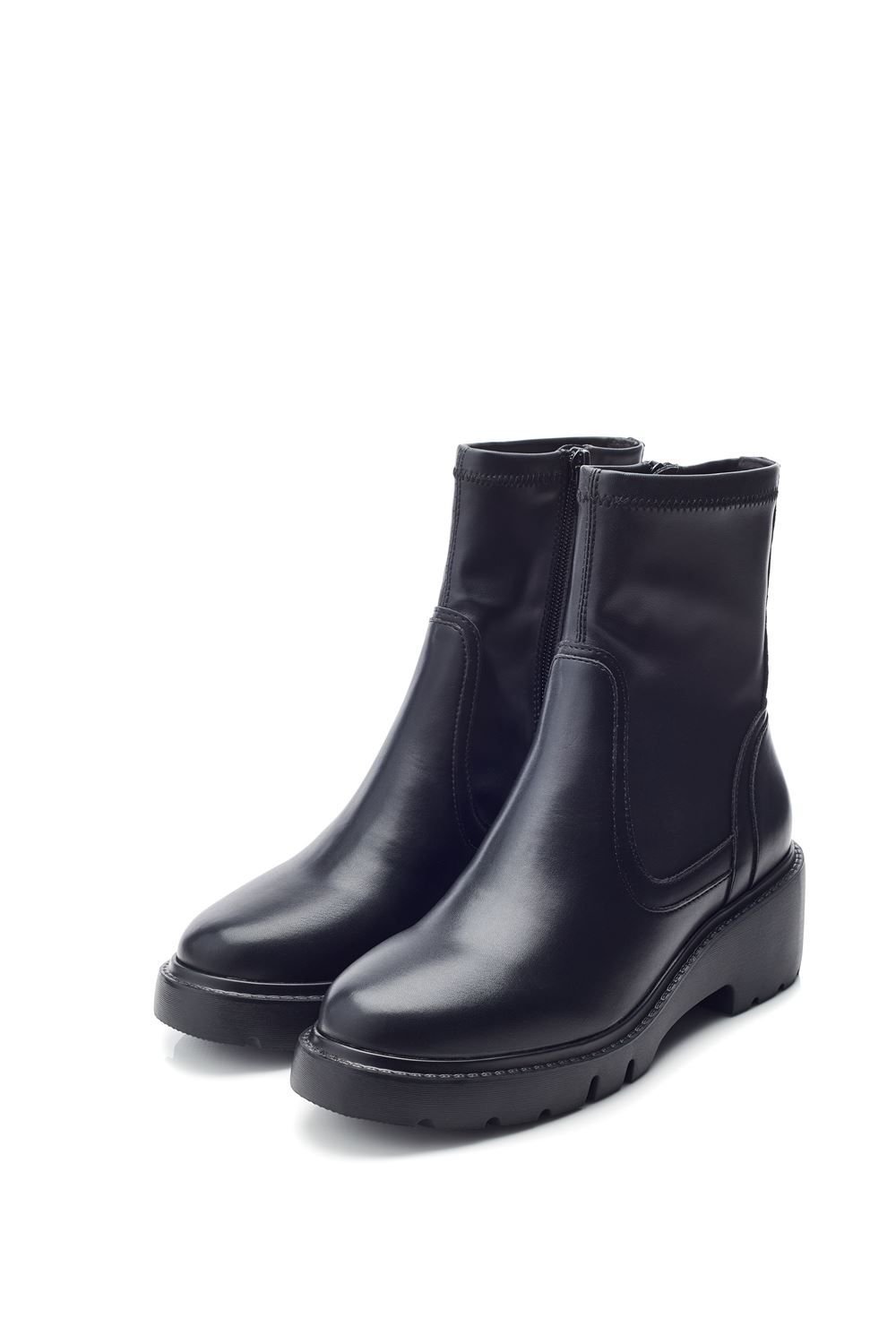 Moda In Pelle Moda In Pelle Women's 'Arvert' Porvair Ankle Boots in Black - 3