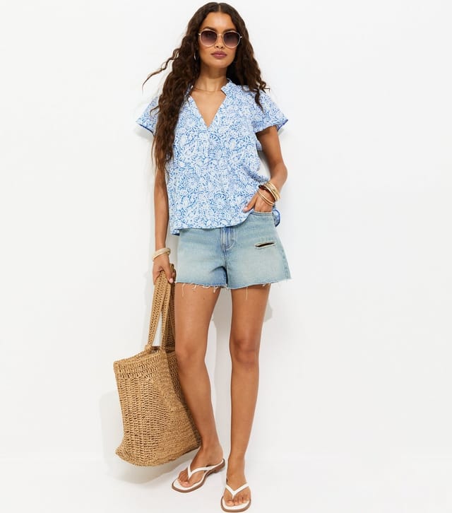 New Look Women's Petite Light Blue Paisley Pattern Flutter Sleeve Blouse New Look - 3