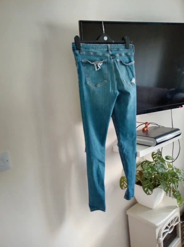 Topshop Ladies size 32" size 14 waist topshop Jamie distressed skinny jeans blue