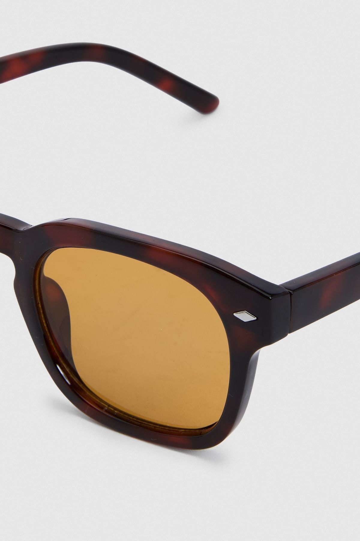 Burton Burton Men's Dark Tortoiseshell Retro Sunglasses in Brown - 4