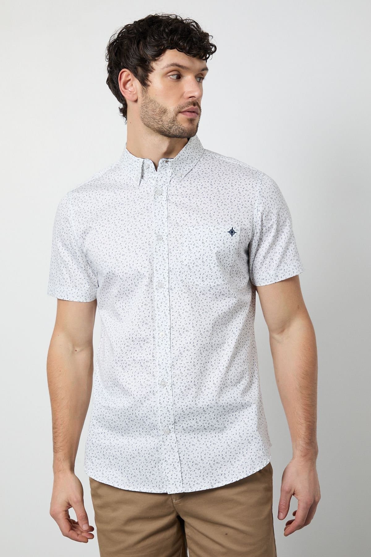 Maine Maine Men's White Ditsy Floral Print Short Sleeve Shirt