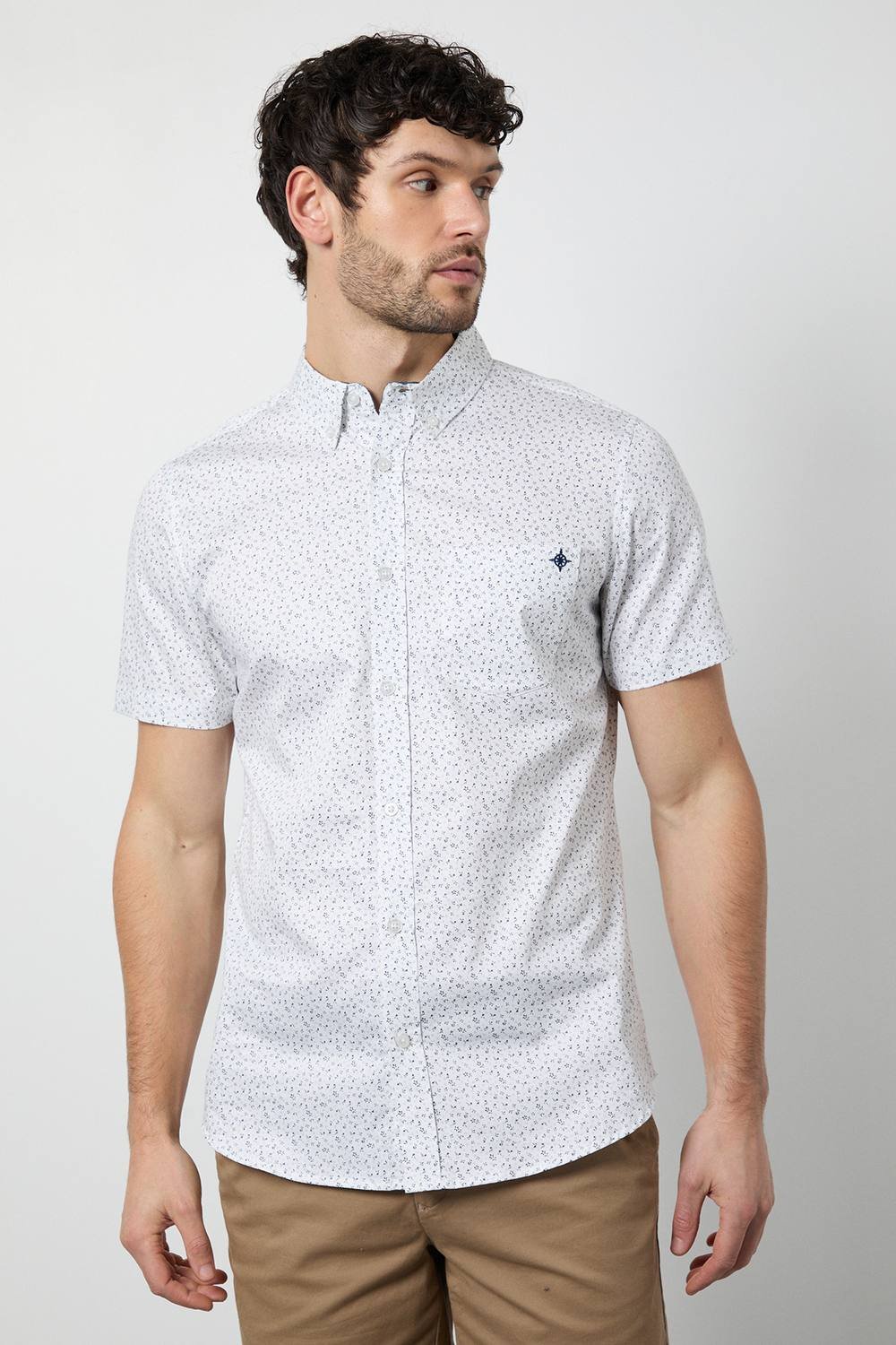 Maine Maine Men's White Ditsy Floral Print Short Sleeve Shirt - 2