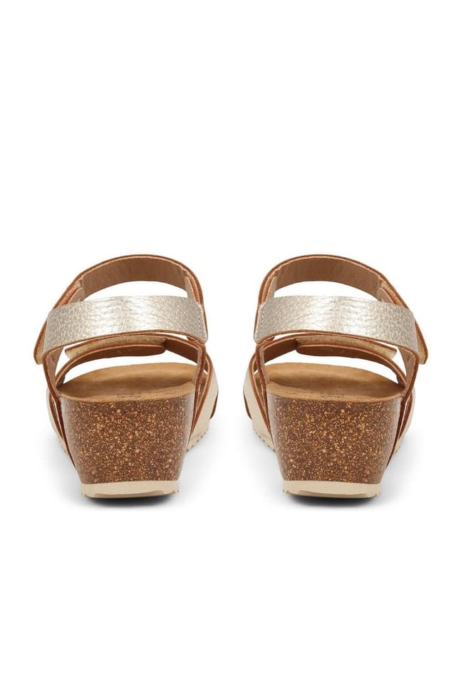 Jones Bootmaker Jones Bootmaker Women's Joanie Leather Sandals in Gold - 3