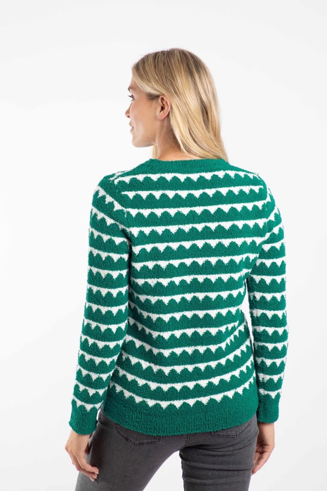 Weird Fish Weird Fish Women's Tyla Cosy Knit Scalloped Jumper in Green - 3