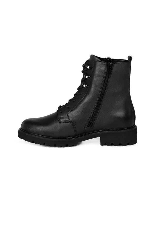 Remonte Remonte Women's 'Belman' Lace Up Ankle Boots in Black - 2