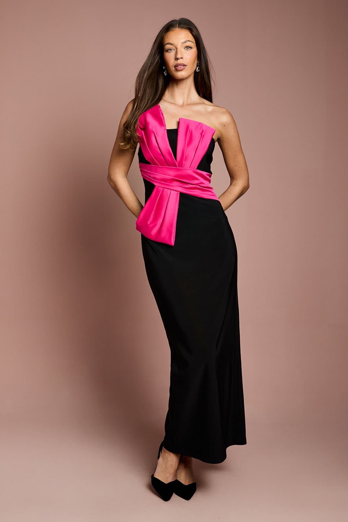 Coast Coast Women's Bandeau Contrast Bow Detail Column Maxi Dress in Black