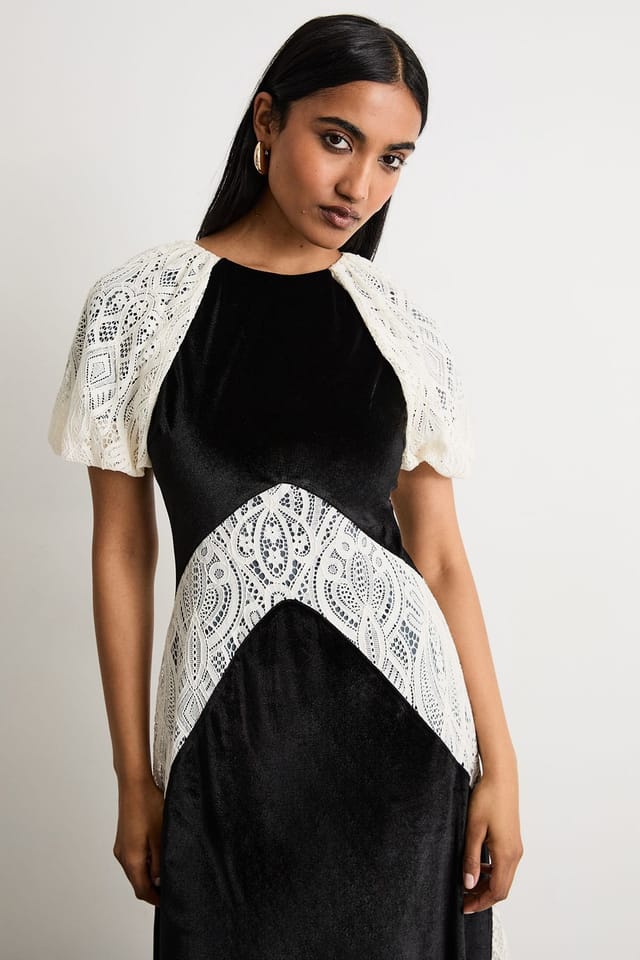 Warehouse Warehouse Women's Velvet Lace Panelled Midi Tea Dress in Black - 2