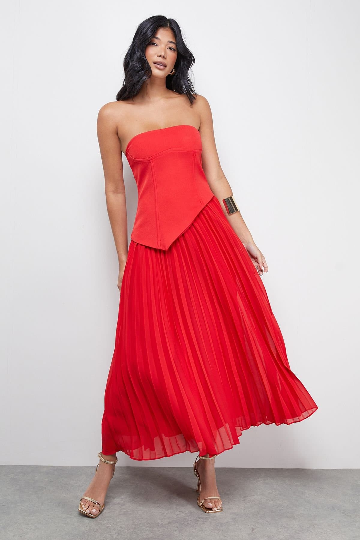 Warehouse Warehouse Women's Bandeau Bodice Pleated Chiffon Midi Dress in Red
