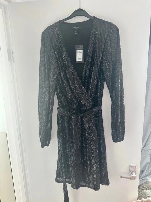 New Look Ladies New Look Sequin Wrap Dress size 12 Tall
