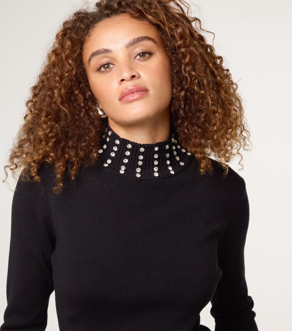 Blue Vanilla Women's Black Rib Diamanté Neck Jumper Blue Vanilla New Look - 4