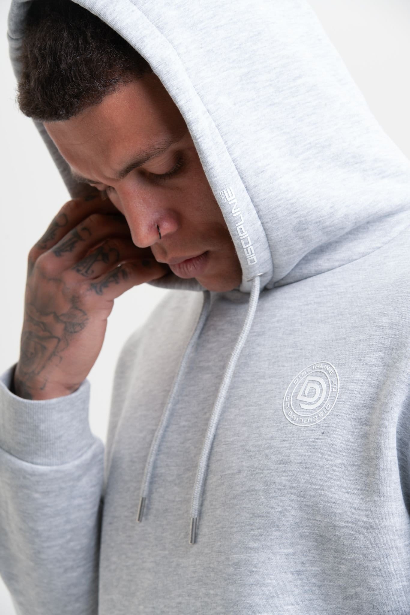 Discipline 365 Discipline 365 Men's Discipline Unisex Hoodie with Pockets in Light Grey - 4