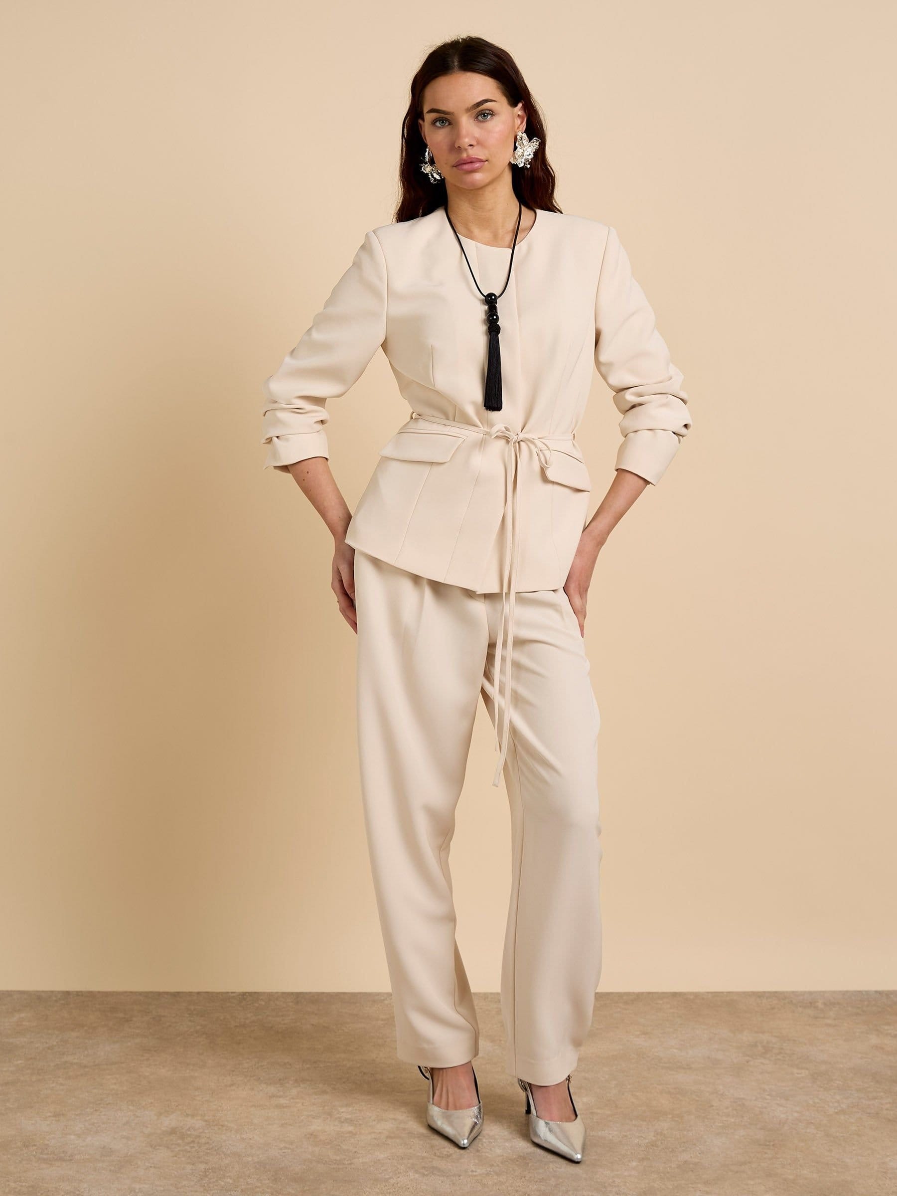 GWD by GEORGE W. DAVIES GWD by GEORGE W. DAVIES Women's GWD Malika Cream Tailored Jacket - 4