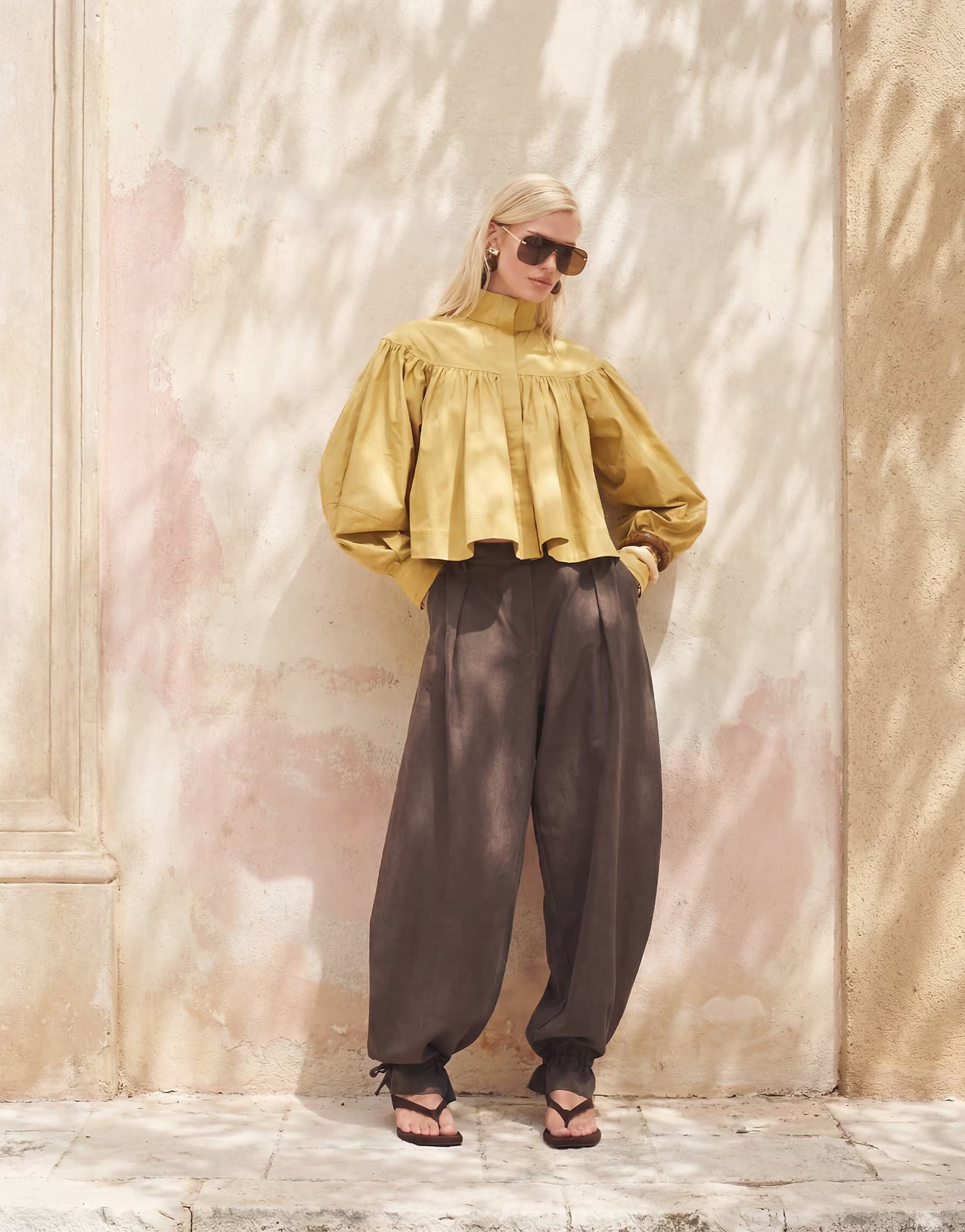 ASOS ASOS DESIGN Tailored balloon trouser with frill hem in brown