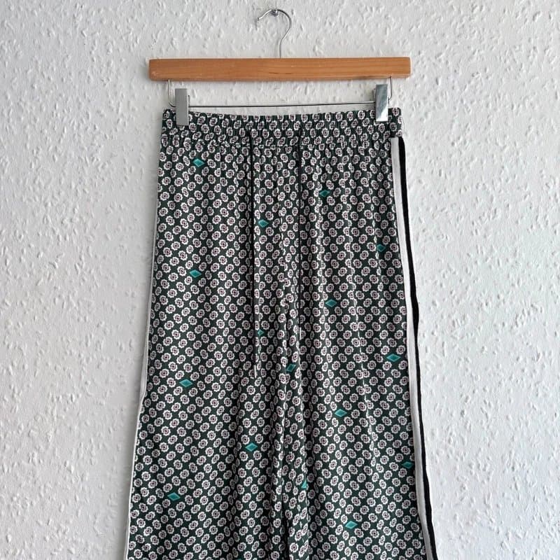 Maje Women’s Maje Floral Printed Wide Leg Trousers Side Stripe Detail UK 8