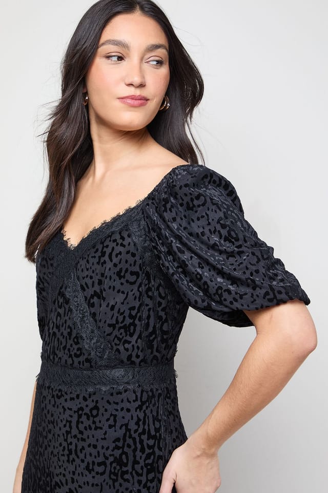 Oasis Oasis Women's Devore Puff Sleeve Midi Dress in Black - 2