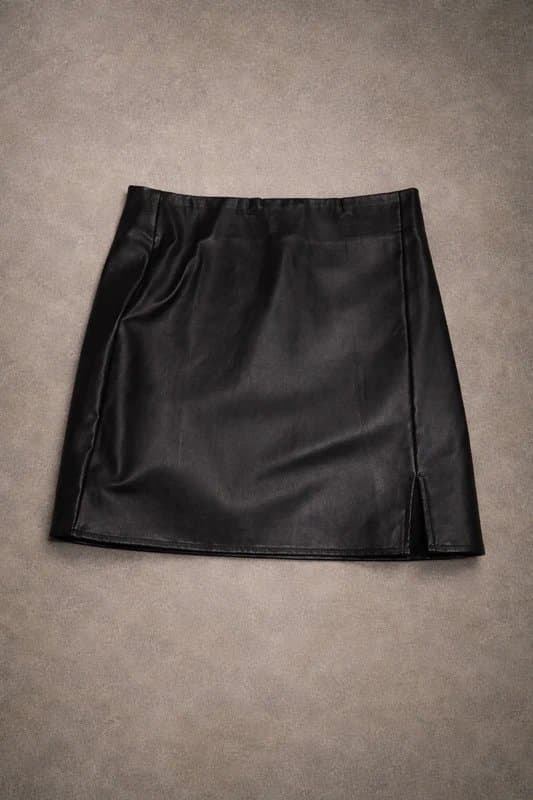 ASOS Asos Design Black Faux Leather Mini Skirt – UK 8 – BNWOT