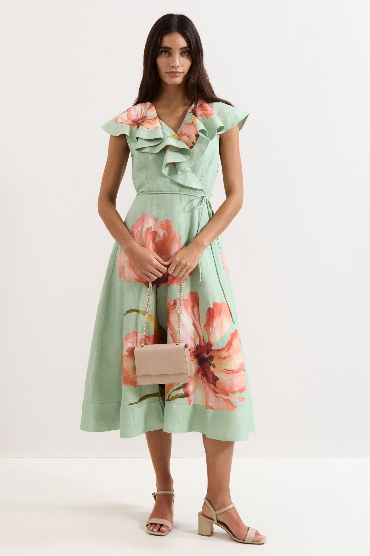 Phase Eight Phase Eight Women's Leather Chain Clutch Bag in Nude - 4