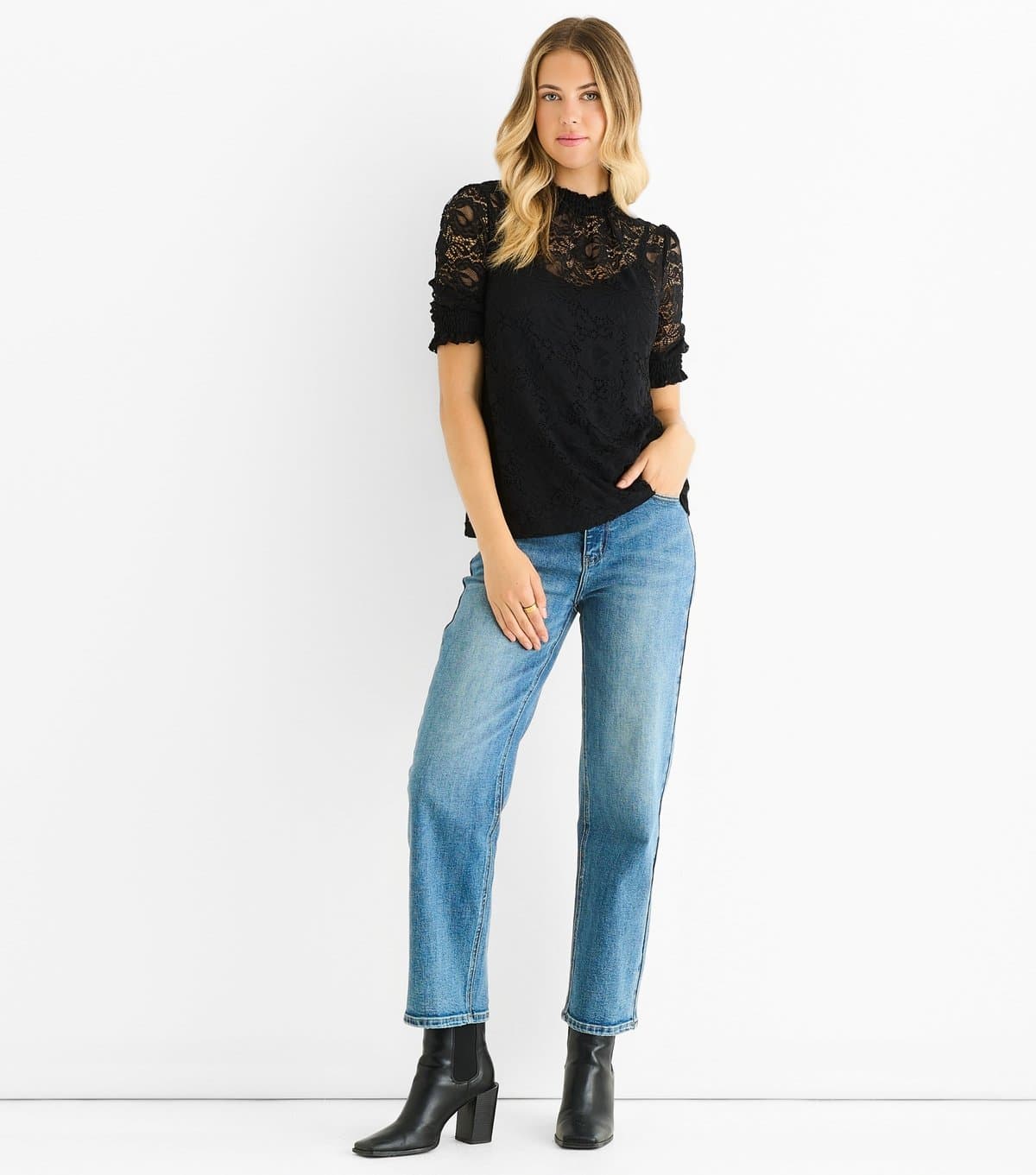 Gini London Gini London Black Lace High Neck Blouse