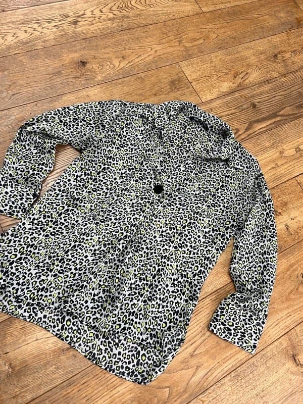 Zara Zara blouse size medium
