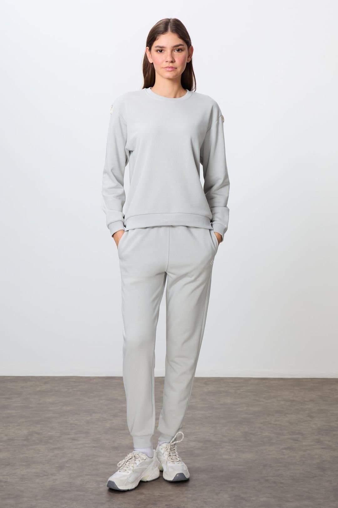 Tommy Life Tommy Life Light Grey Oversized Cotton-Polyester Sweatshirt &