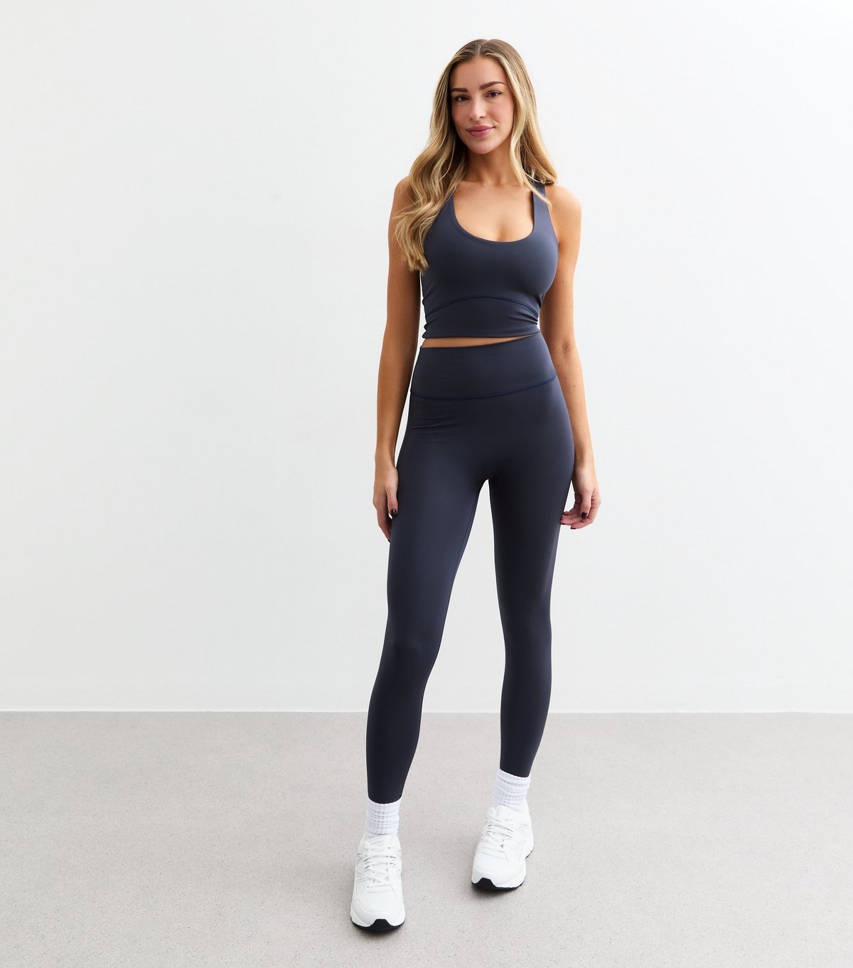 Rise Women's by Zara McDermott Navy Active Scoop Neck Vest Rise New Look - 3