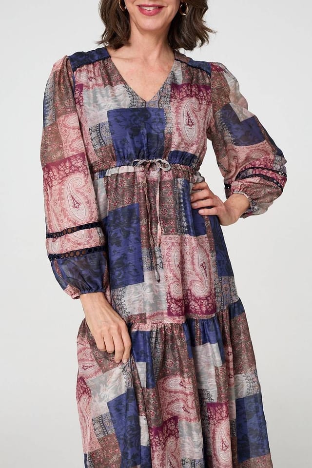 Izabel London Izabel London Women's Patchwork Print Empire V-Neck Maxi Dress in Blue - 2