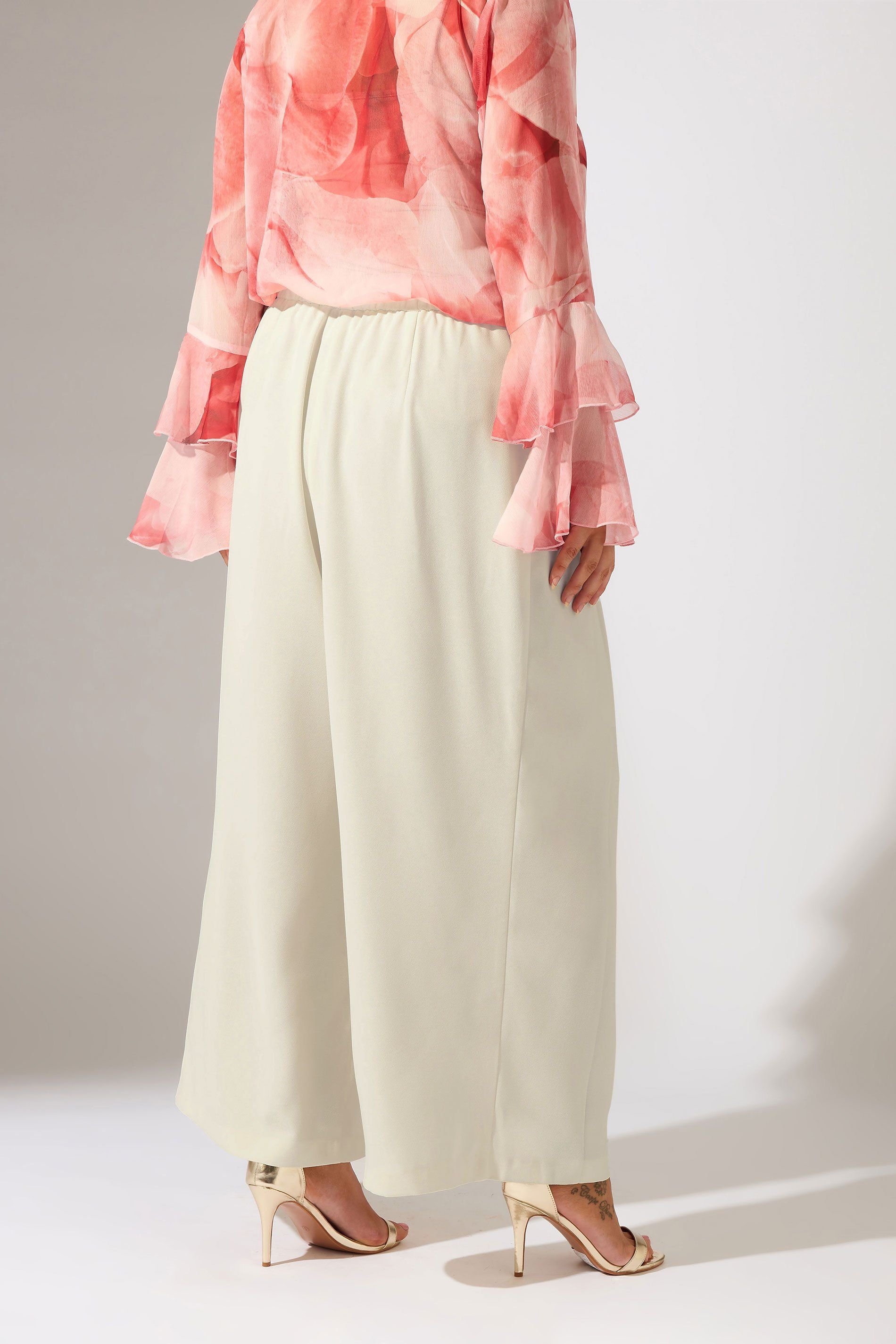 Evans Evans Women's Premium Pleat Front Occasion Trousers in Ivory - 3