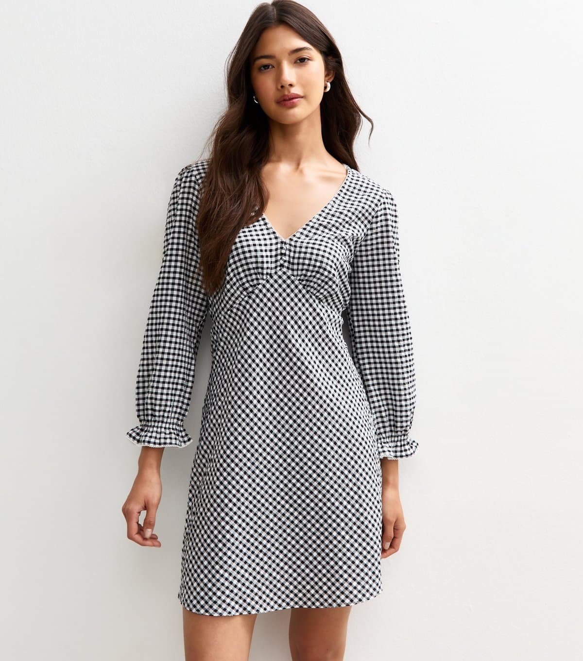 New Look Women's Black Gingham V-Neck Mini Dress New Look