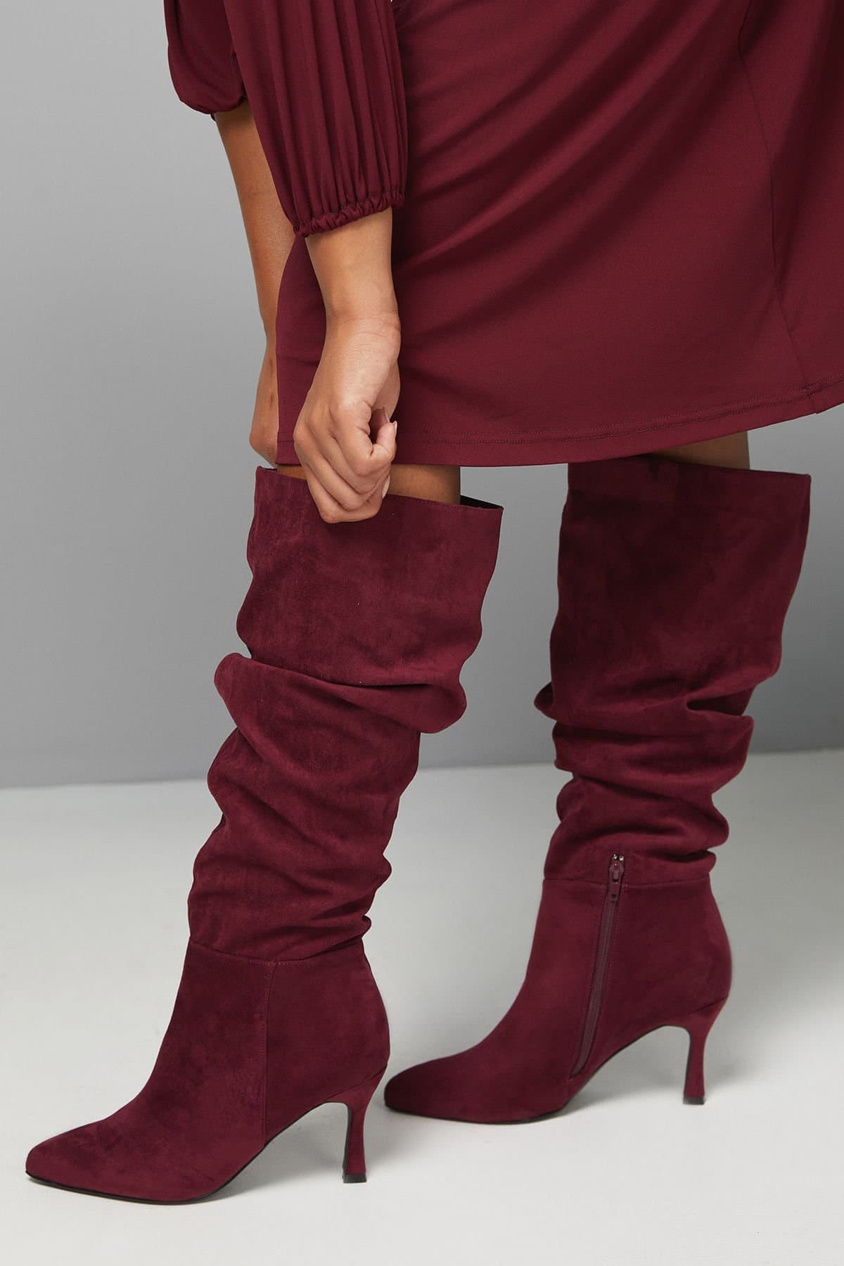 Wallis Wallis Women's Wide Fit Hibiscus Faux Suede Ruched High Stiletto Heel Knee Boots in Burgundy