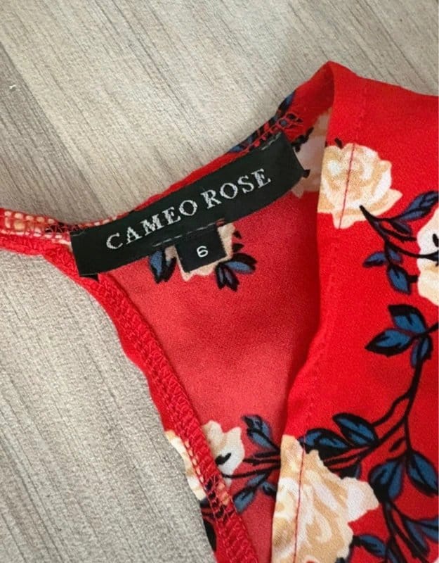 Cameo Rose Red Floral Jumpsuit Size 6