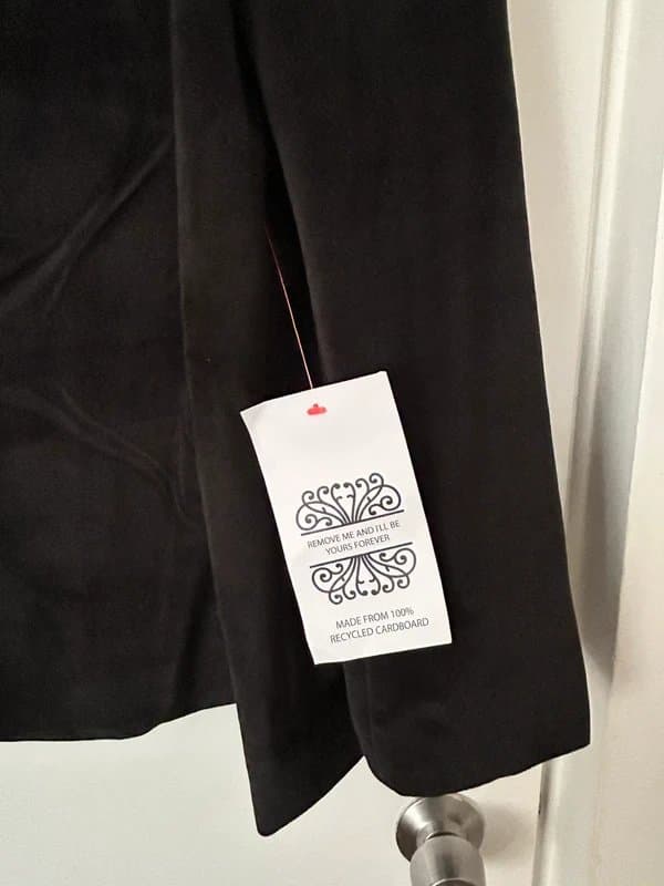 Never Fully Dressed Stunning black velvet Never Fully Dressed blazer size 26