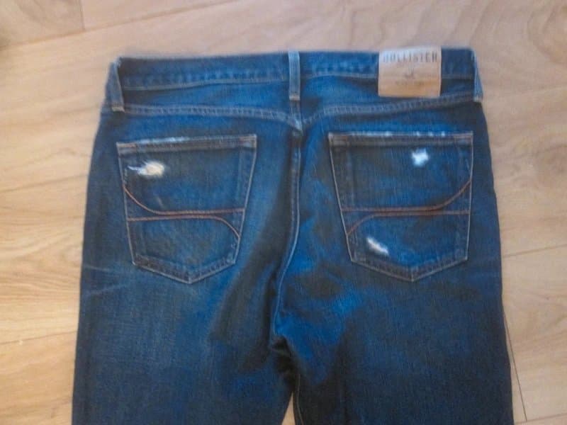 Hollister Hollister size 34 leg 34 ripped Boot Jeans Good condition
