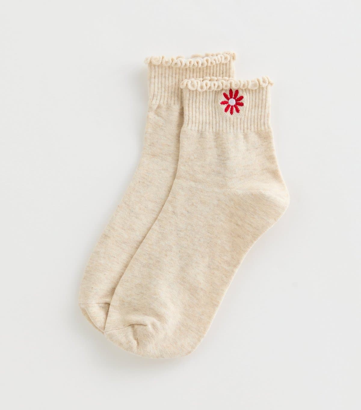 New Look New Look Oatmeal Embroidered Daisy Frill Ankle Socks