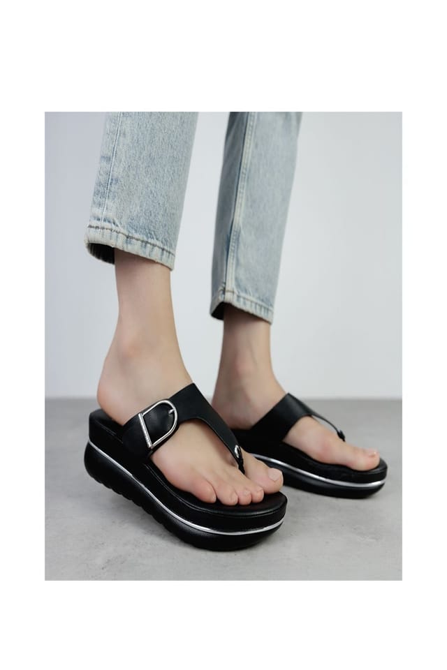 Moda in Pelle Moda In Pelle Women's 'Jesse' Metallic Leather Flatforms in Black - 2