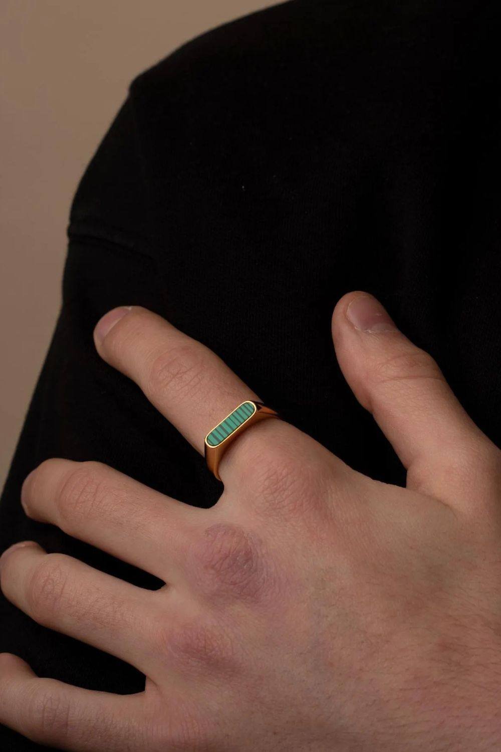 Outrage London Outrage London Men's 18K Gold Personalised Malachite Signet Ring - 1