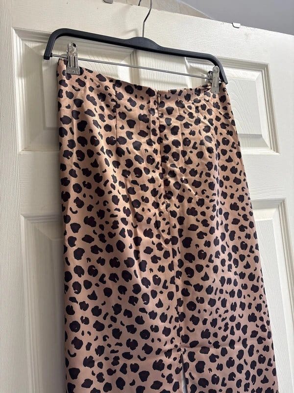 Never Fully Dressed Never Fully Dressed leopard print satin midi skirt - 1