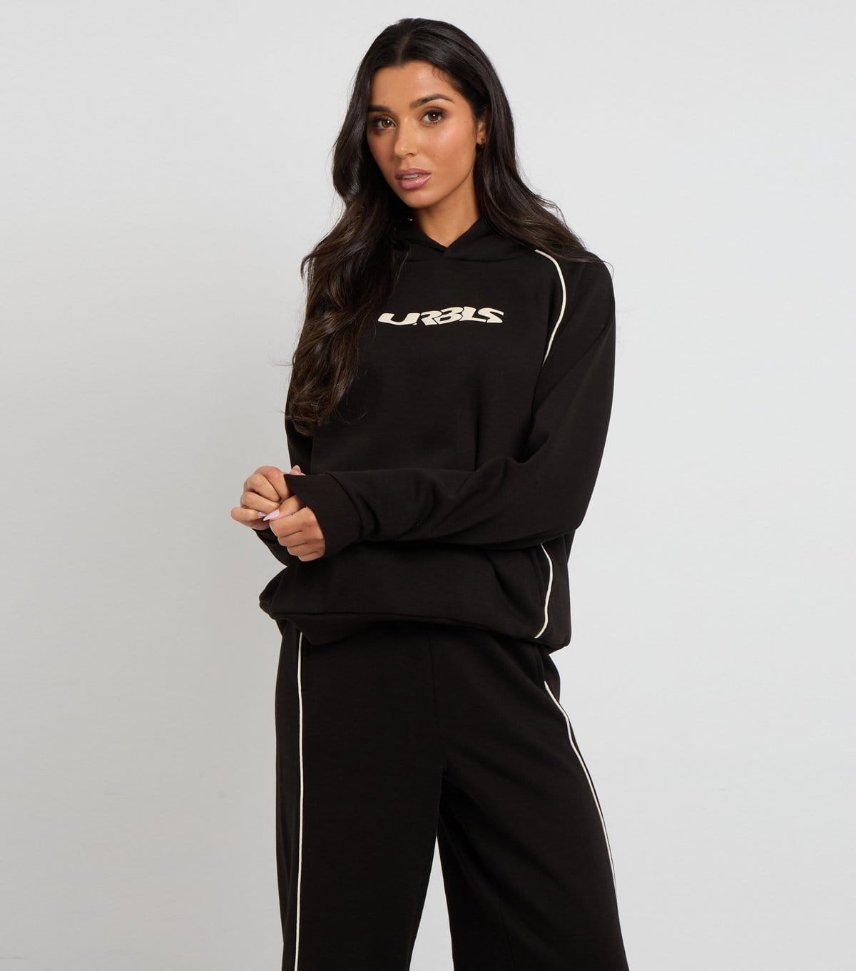 Urban Bliss Women's Black Piped Graphic Hoodie Urban Bliss New Look - 4