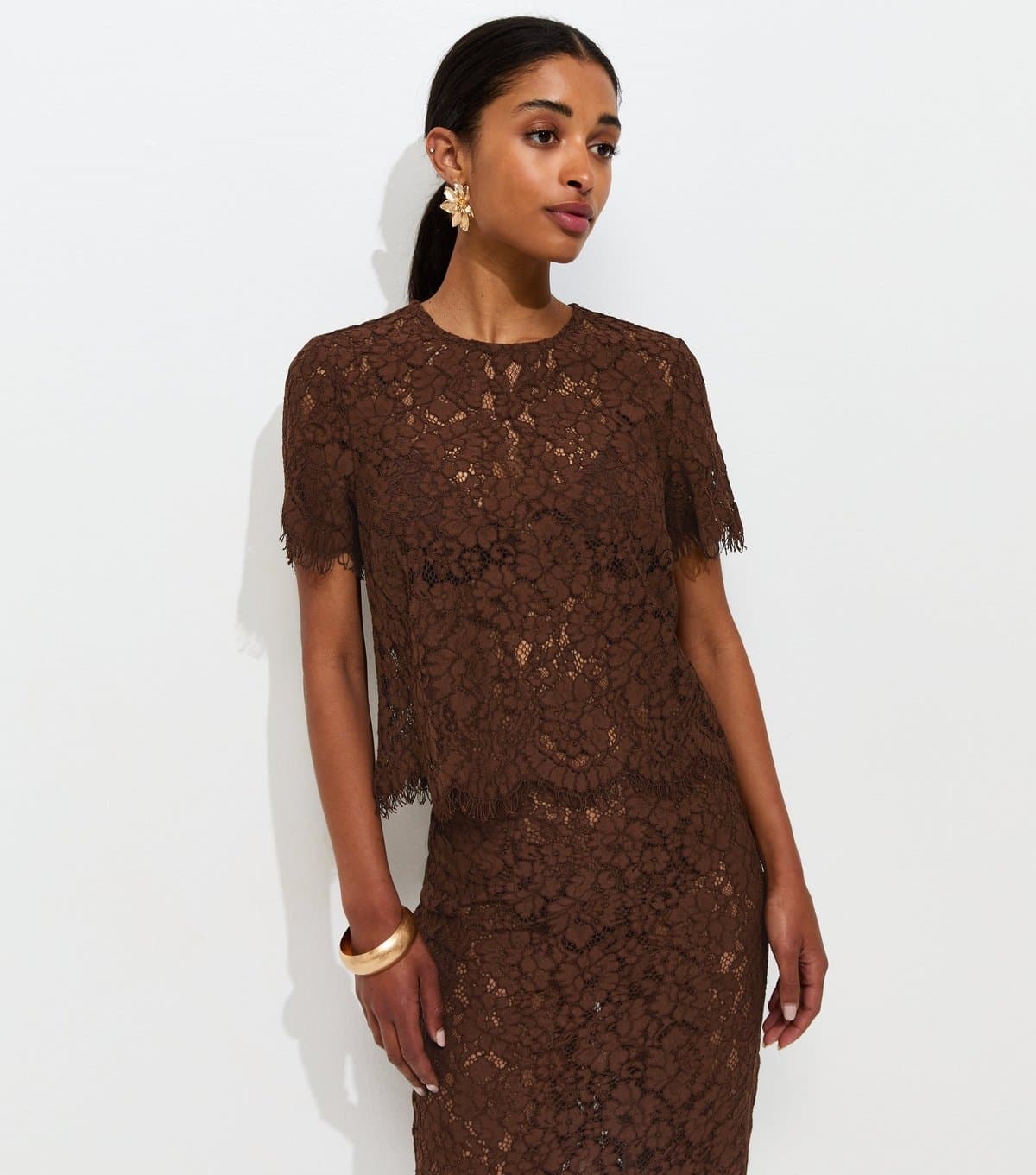 New Look Women's Dark Brown Scalloped Lace Short Sleeve Top New Look