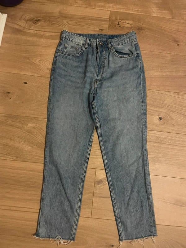 H&M oversized baggy blue jeans
