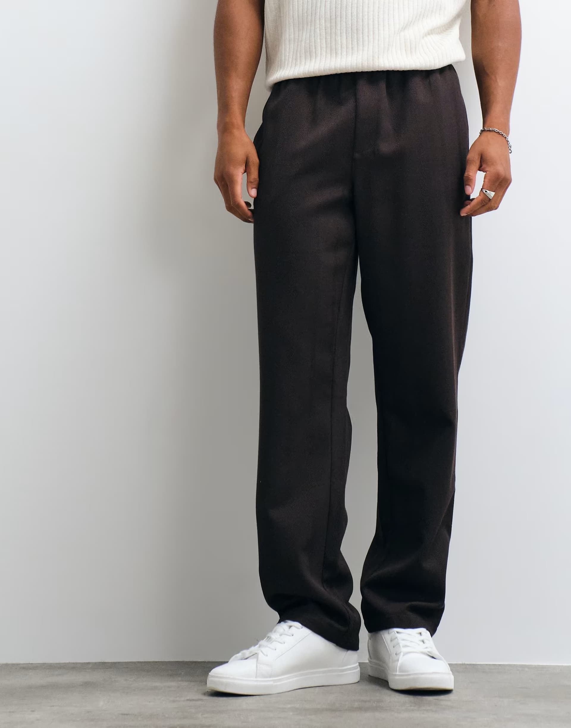 ASOS ASOS DESIGN straight herringbone trouser in brown with elasticated waistband