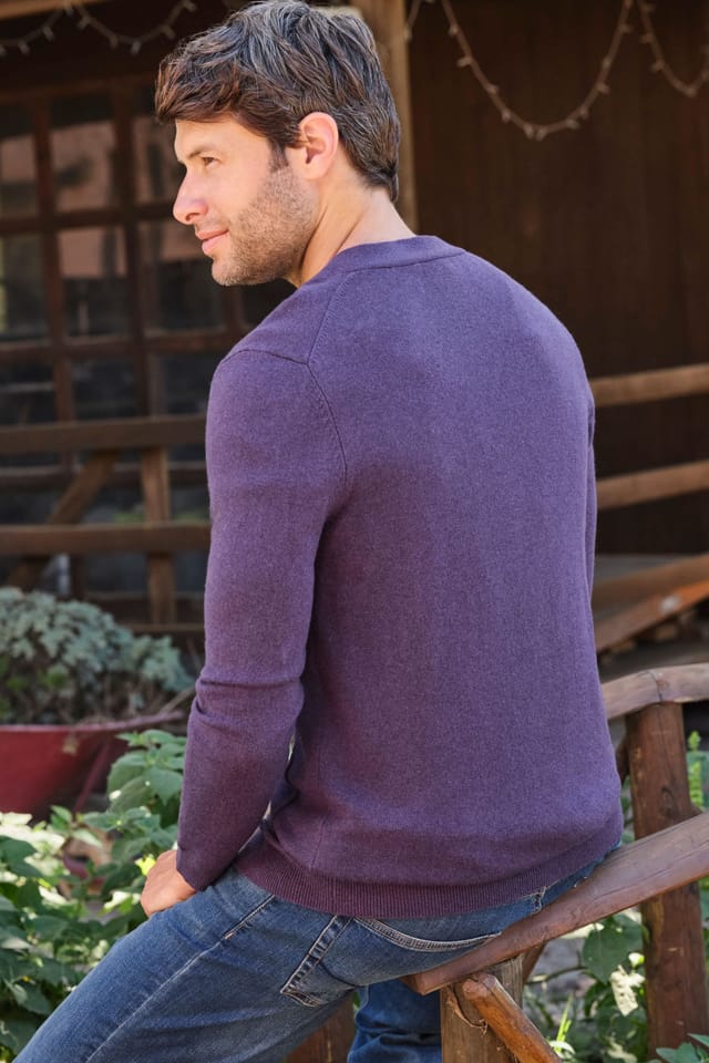 WoolOvers WoolOvers Men's Cashmere & Merino V Neck Cardigan in Purple - 3