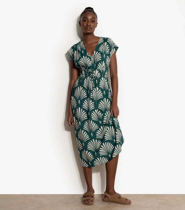 Apricot Women's Green Palm Print V-Neck Midi Dress Apricot New Look - 2