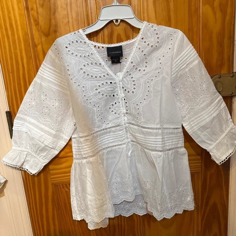 New Look Beautiful embroidery cotton blouse