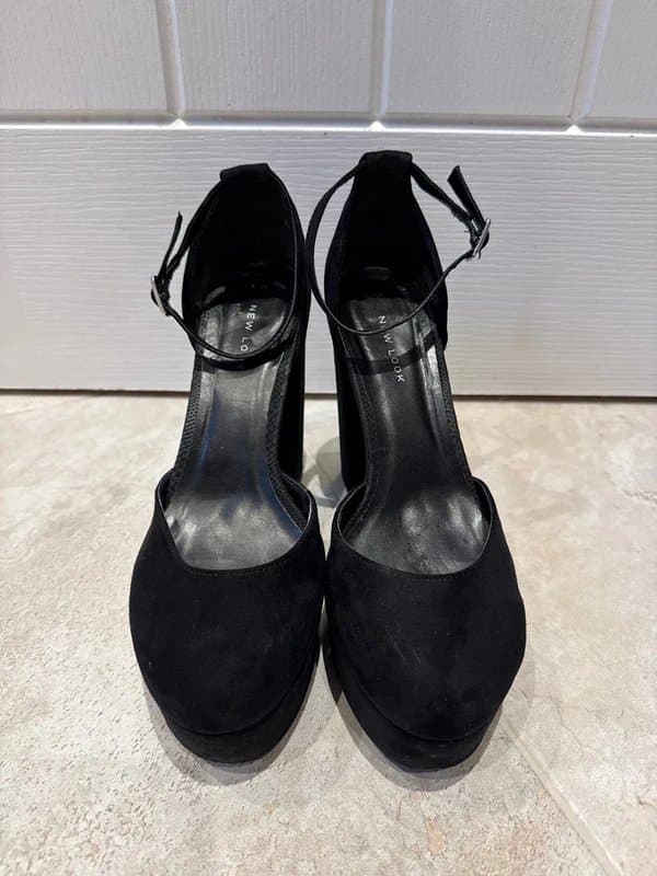 New Look New look size 6 black platform heels