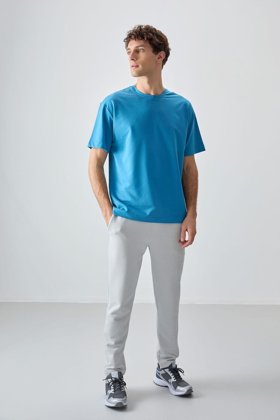 Tommy Life Tommy Life Men's Oversized Cotton Blend Crew Neck T-Shirt in Blue - 4