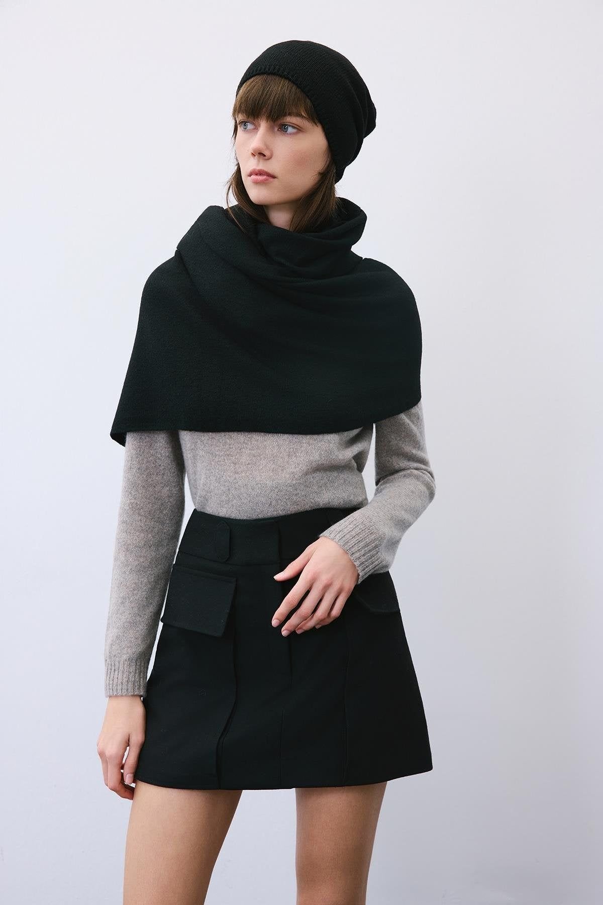 RUE RUE Women's Black Knitted Scarf & Beanie Set - Wool Blend - 2