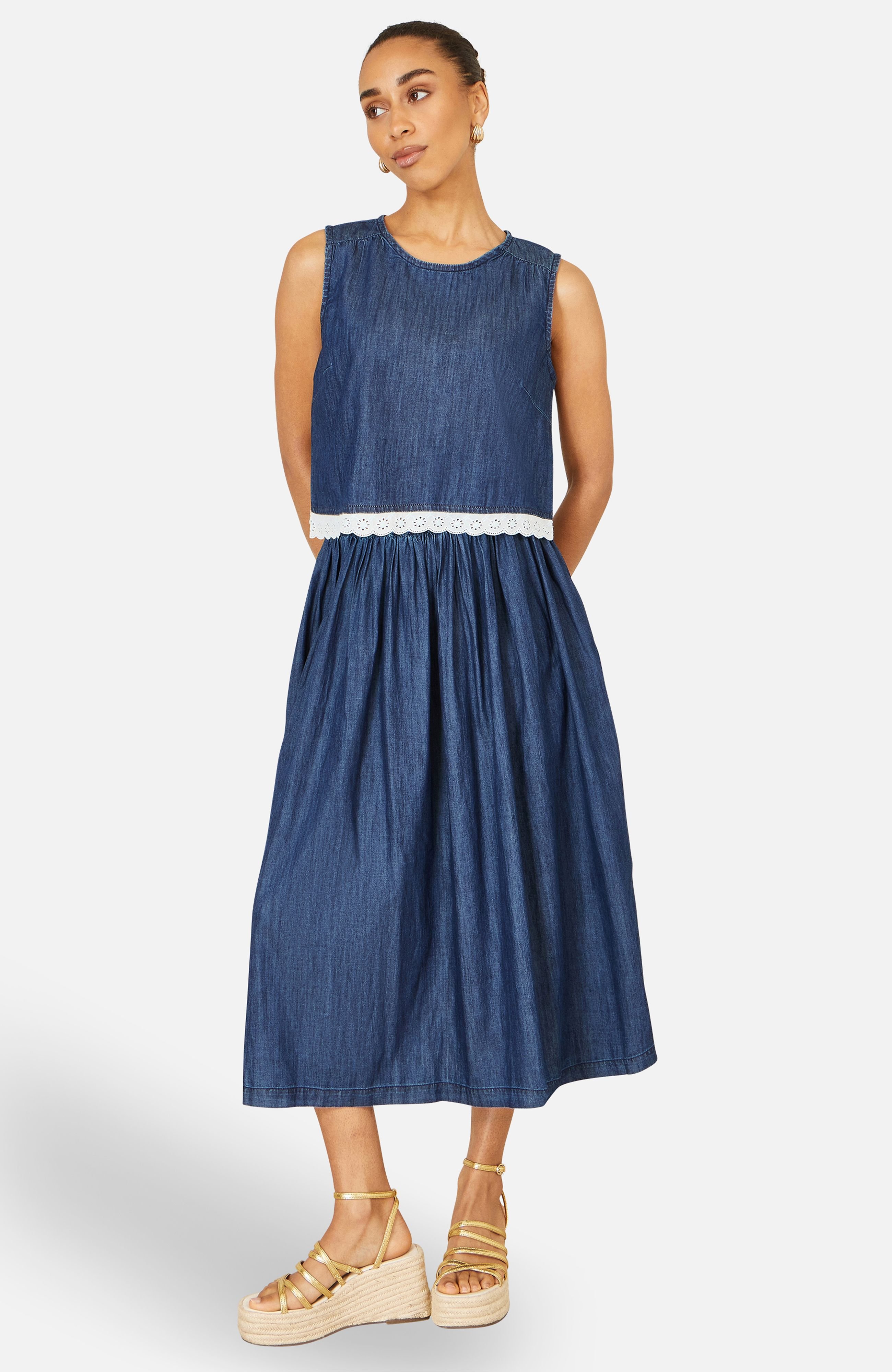 Yumi Yumi Women's Blue Denim Chambray Gathered Midi Skirt in Mid Blue - 2